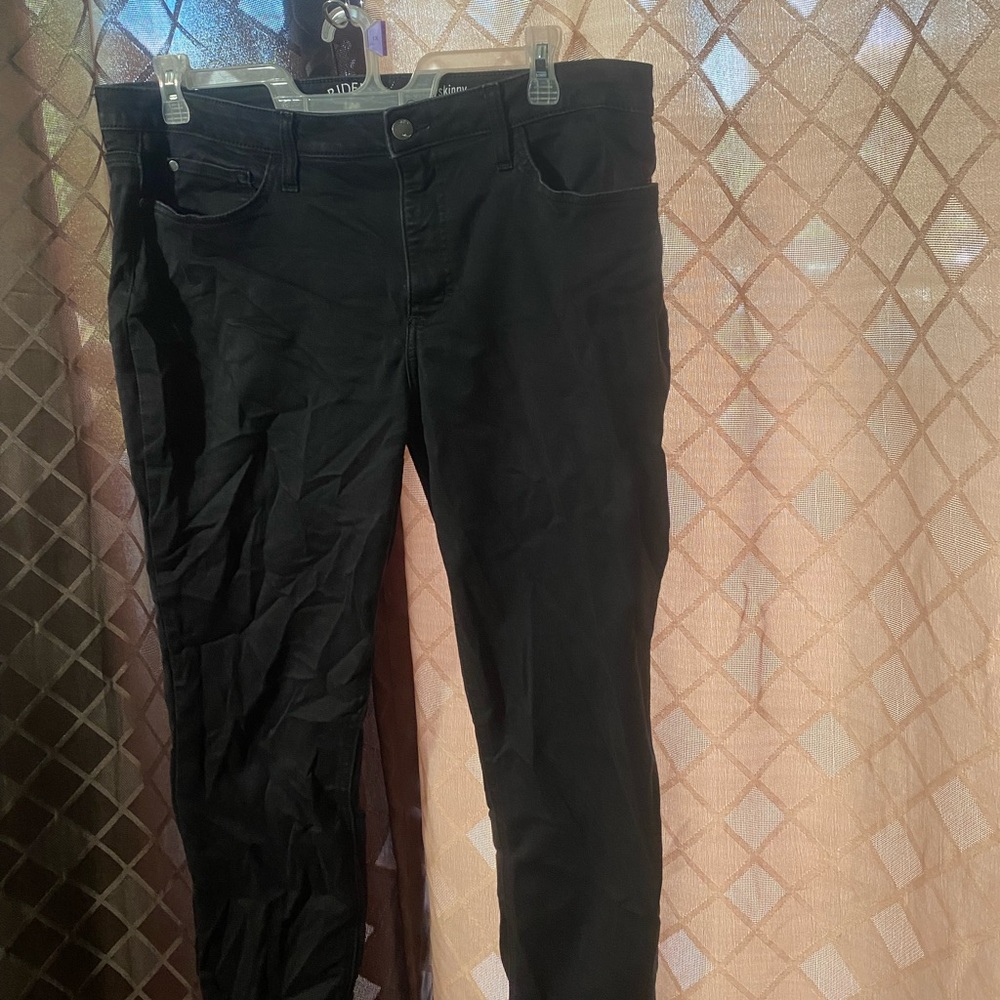 Plus size Black skinny jeans